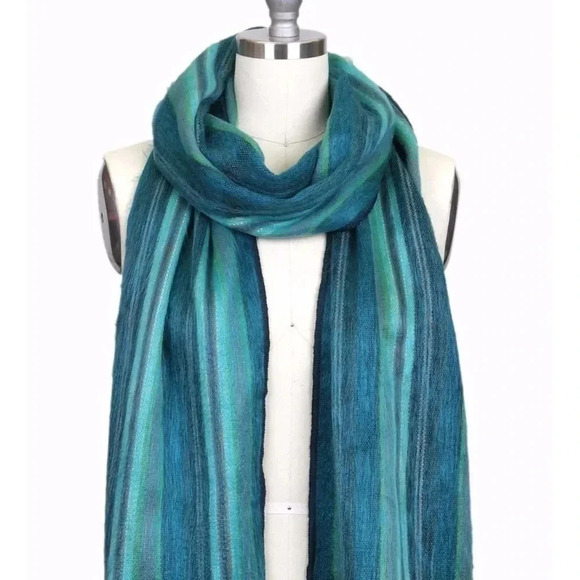 Alpaca Scarf - Picture 1 of 4